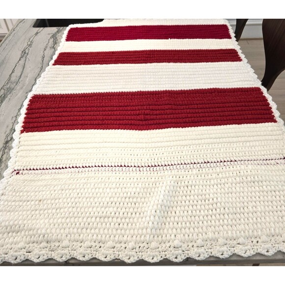 Handmade Crochet Blanket Throw Red White Striped Scallop Edge Soft Acrylic 32x48 - Picture 9 of 16